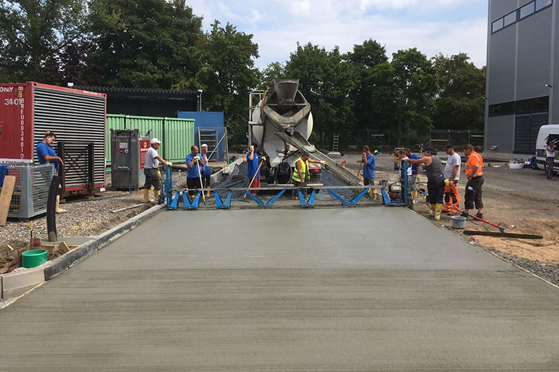 Fahrbahndecke aus Beton in Hanau